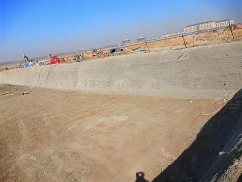 萨嘎高铁桩基础建设